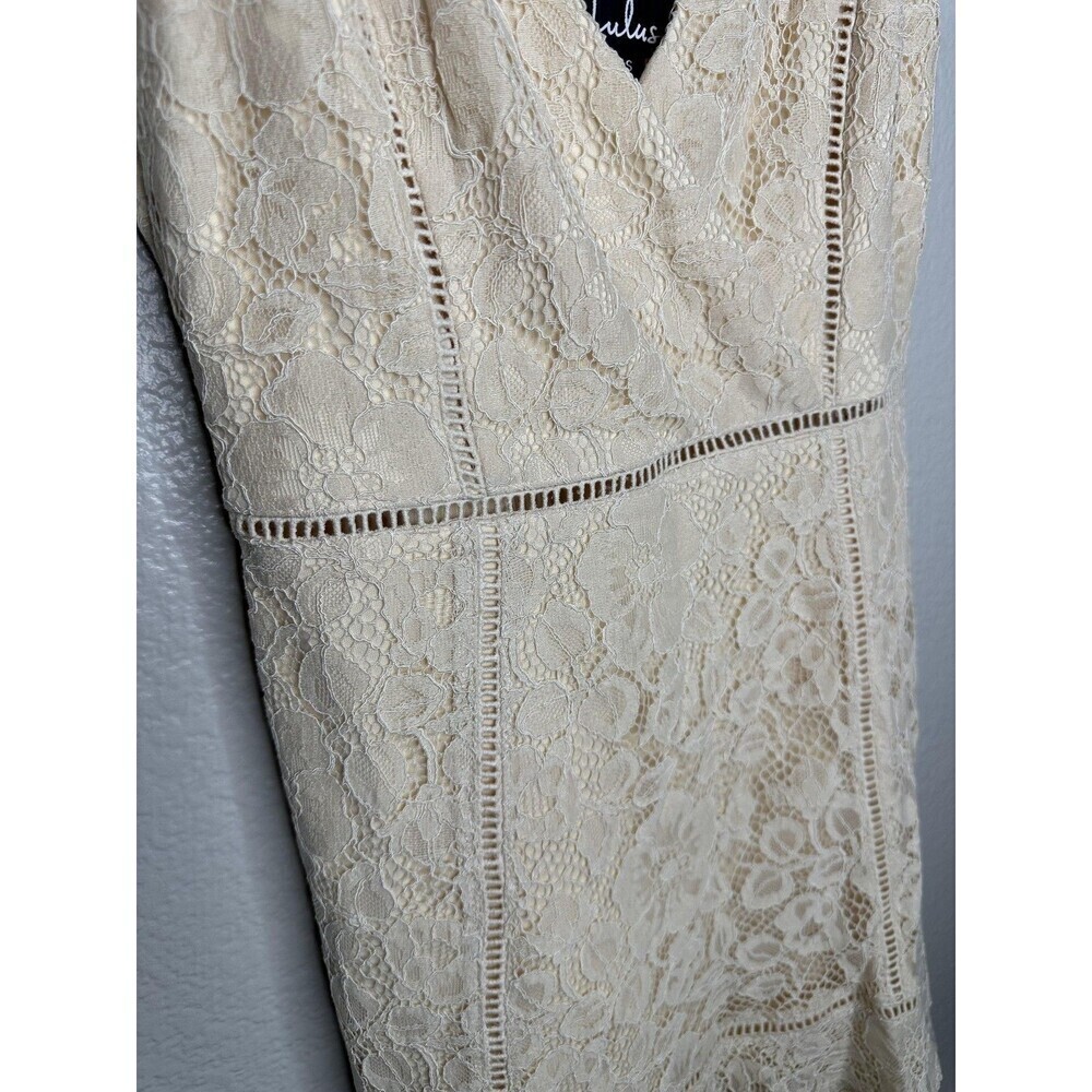 Lulus Dress Womens Small Ivory Lace Surplice Spaghetti Strap Scallop Hem Lined - Picture 2 of 7